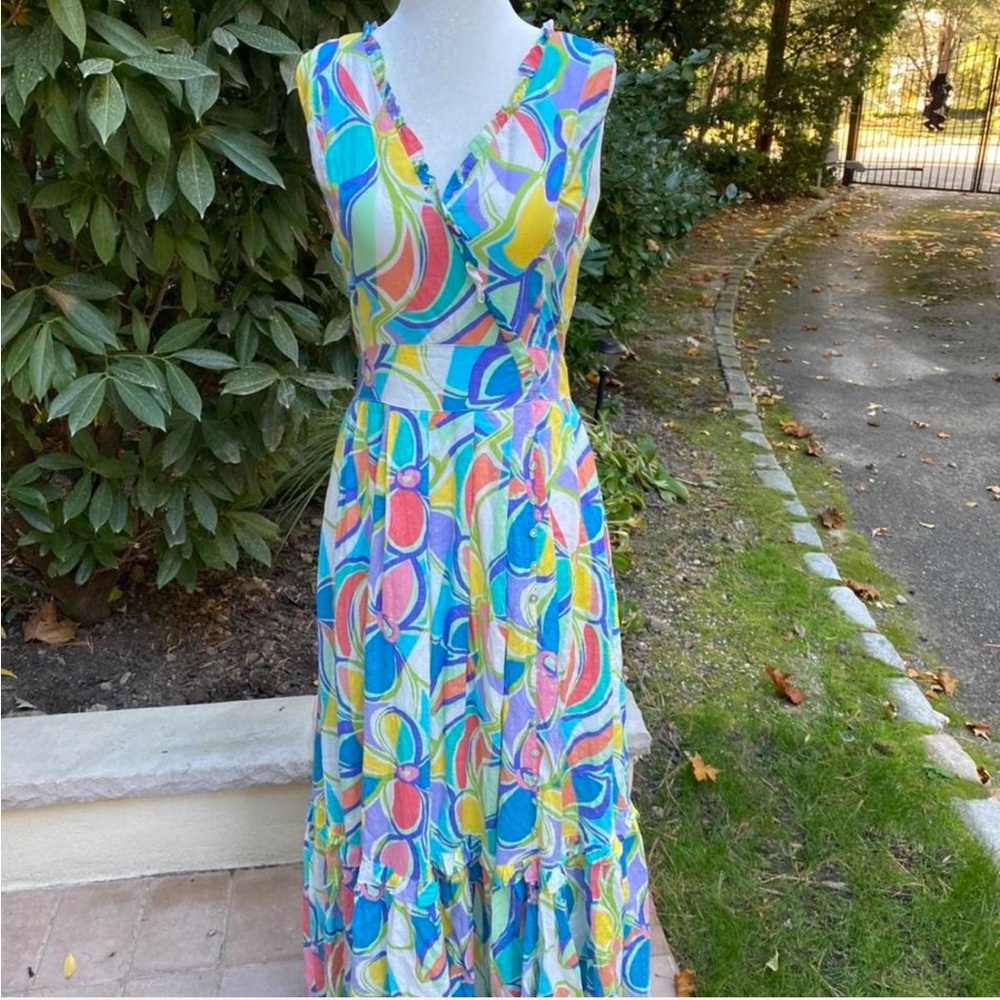Boutique floral maxi dress with a tie back!